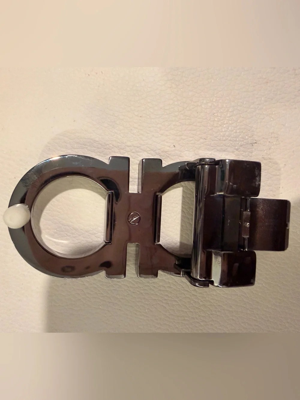 Ferragamo Logo Buckle in Shiny Gunmetal